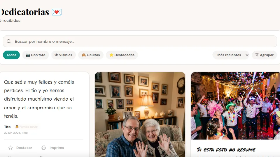 Vista real del álbum digital de LibroFirmas lleno de fotos y mensajes de invitados