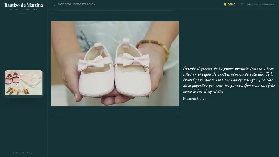 Muro de demostración de LibroFirmas con la dedicatoria de una abuela junto a la fotografía de unas manos que sujetan zapatitos de bebé